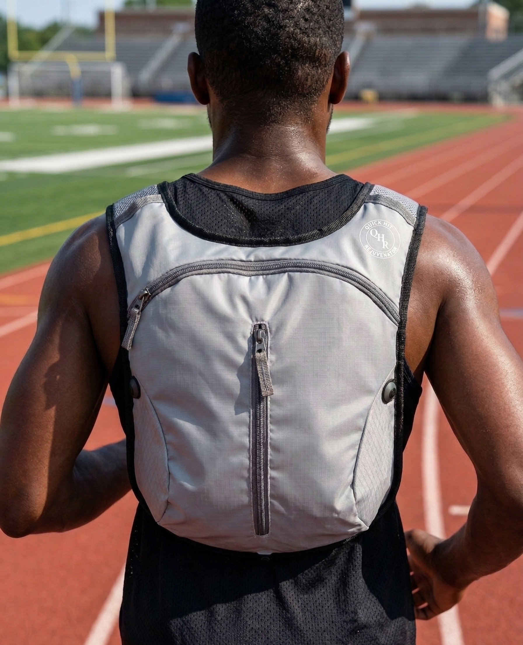 Athlete using QHR on track